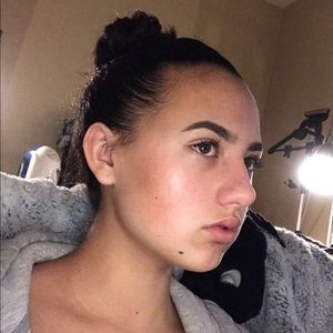 Meet your Posher, Ashlyn